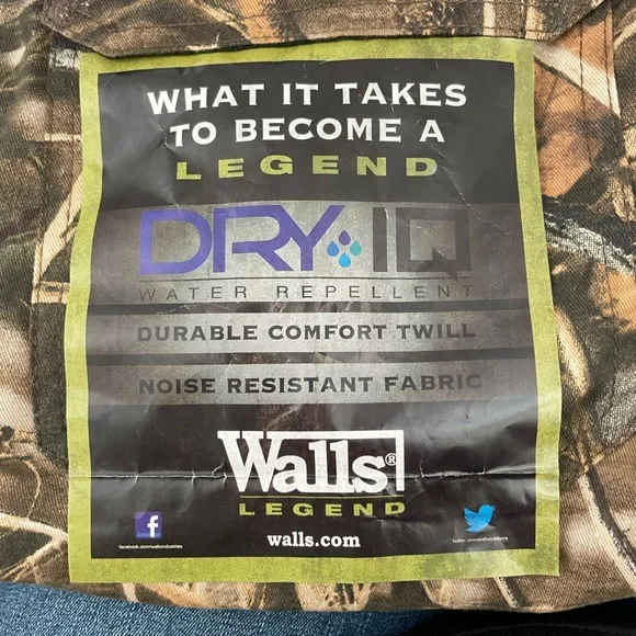 Walls Legend Men’s 6-Pocket Camo Cargo Pants - Picture 7 of 8